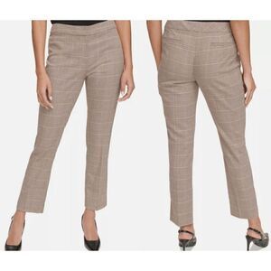 Calvin Klein Women's Mid Rise Slim Fit Ankle Pants 8